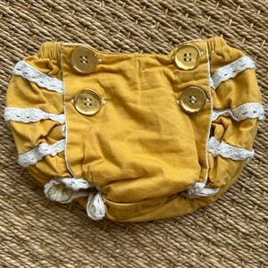 La Petite Couture Bloomers size 6 months Yellow lace
